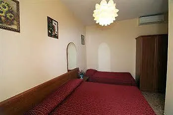 Stella Elsa בית הארחה